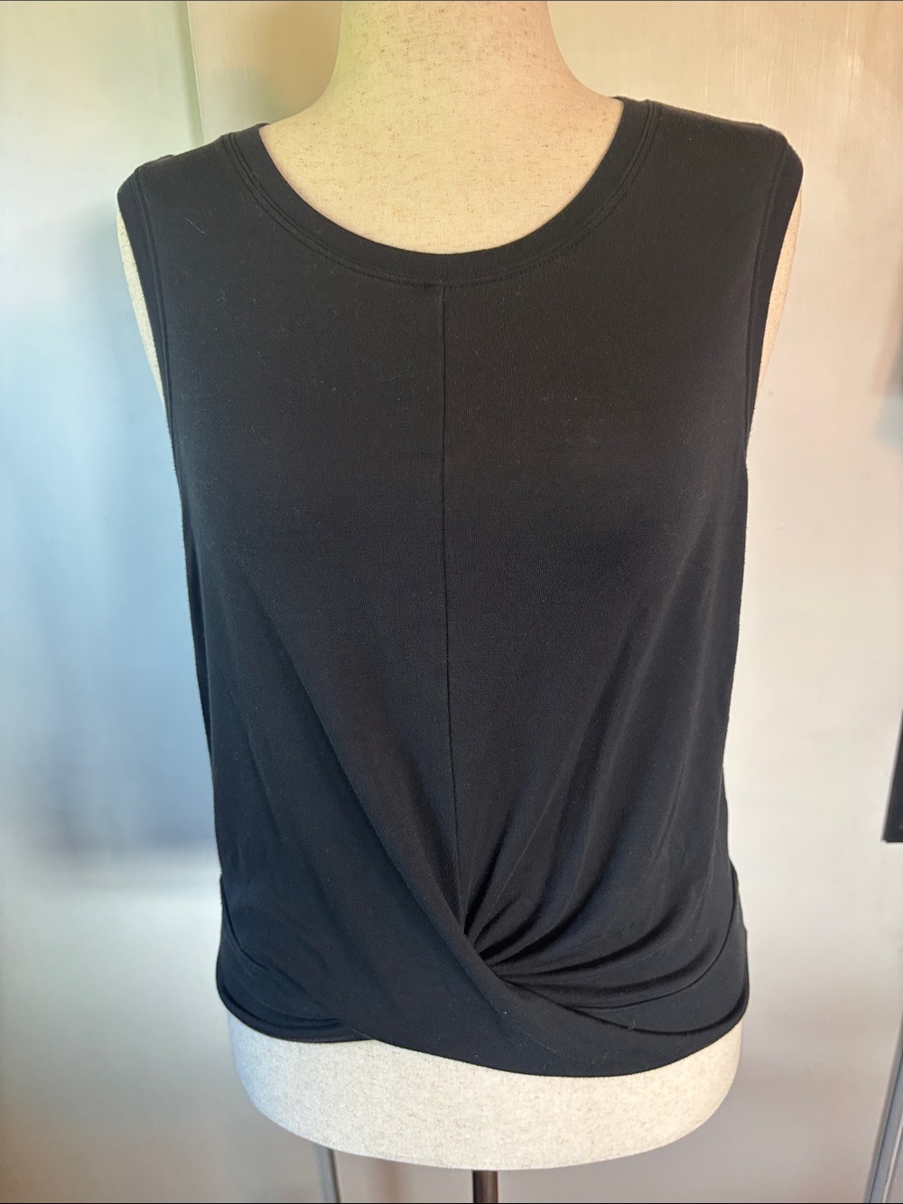Banana Republic Twist-Hem Tank - Black